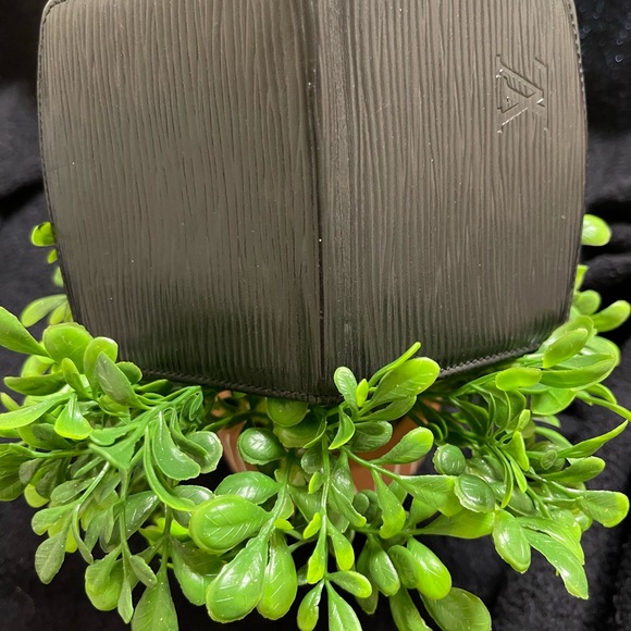 Louis Vuitton Epi Card Malletier - Picture 10 of 11